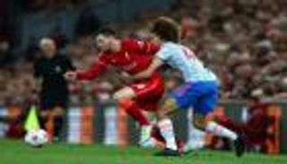 "روي كين جديد".. التونسي حنبعل يبهر جماهير مان يونايتد