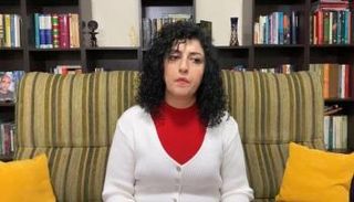 الناشطة الإيرانية نرجس محمد