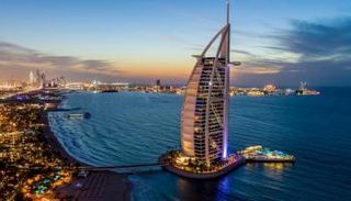 تحديد موعد إجازة عيد الفطر في الإمارات 