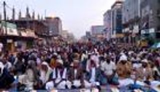 إفطار رمضان في إثيوبيا.. مهرجانات مبهجة في سباق أكبر مائدة (صور)