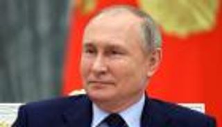 دونباس في قبضة روسيا.. وقوات أوكرانية تتدرب في بريطانيا