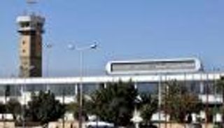 مطار صنعاء.. عراقيل وألغام حوثية في طريق المدنيين