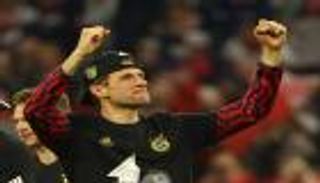 بايرن ميونخ.. كيف تفوق مولر "القياسي" على نجم ريال مدريد؟