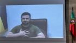 "أخيرا قدموا لأوكرانيا الأسلحة المطلوبة".. زيلينسكي يشيد بالحلفاء