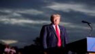 10 آلاف دولار غرامة يومية على ترامب.. ما القصة؟