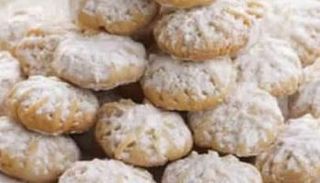 الإفراط في تناول كحك العيد يهدد الصحة