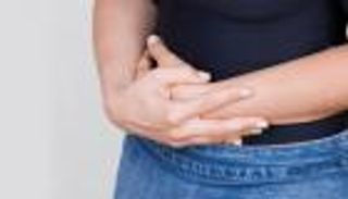 القاتل الصامت.. أعراض وطرق الوقاية من سرطان المبيض