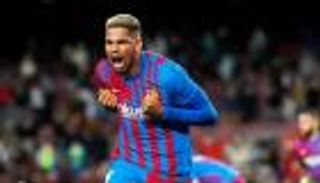 انتهى المسلسل.. برشلونة يعلن تجديد عقد أراوخو