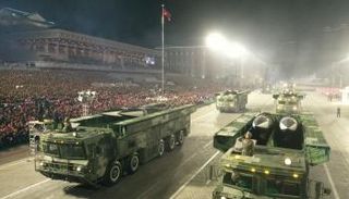 جانب من العرض العسكري الضخم 