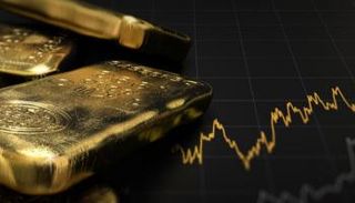 الذهب يتماسك مع تراجع أسعار النفط