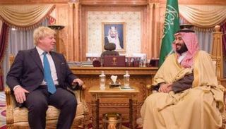 لقاء سابق بين محمد بن سلمان وبوريس جونسون