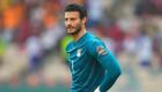 قبل معركة الأهلي الأفريقية.. القضاء يلزم محمد الشناوي ببيع محتويات منزله