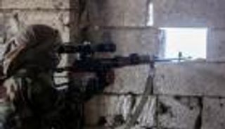 جريمة حوثية جديدة.. قناص يغتال شقيقين جنوبي اليمن