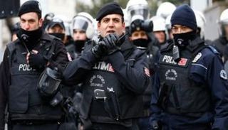 قوات من الشرطة التركية