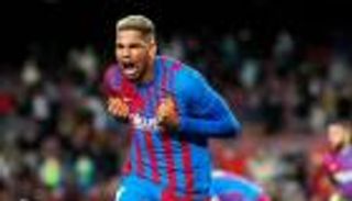 مليار يورو.. ما سر الشرط الجزائي في عقد أراوخو مع برشلونة؟