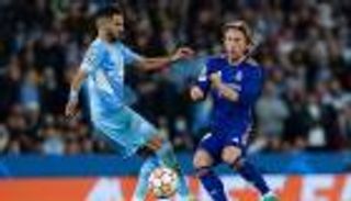 بين السحر والجشع.. ماذا قال الجمهور عن أداء محرز ضد ريال مدريد؟