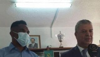 إيتو وعمارة بمقر الاتحاد الكاميروني