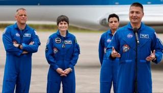 أحدث طاقم رواد الفضاء في محطة الفضاء الدولية