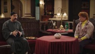 الكبير وحزلقوم في مشهد من الحلقة