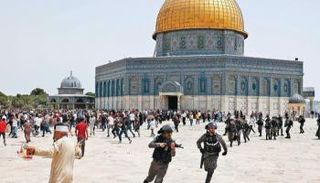 انتهاكات الجنود الإسرائيليين للمسجد الأقصى لا تتوقف
