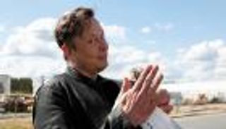 إيلون ماسك يسعى للاستحواذ على كوكاكولا.. الملياردير لا يمزح