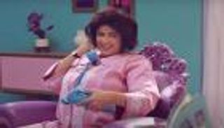 أول تعليق من ياسمين عبدالعزيز على تقليد أحمد مكي لها في "الكبير أوي 6"