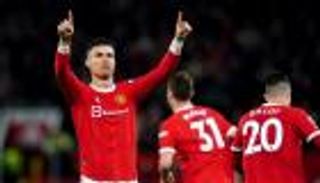 قاهر الكبار.. رونالدو يتفوق على محمد صلاح في الدوري الإنجليزي