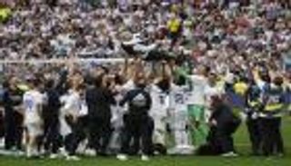 بث مباشر.. احتفالات لاعبي ريال مدريد بالدوري الإسباني 2022