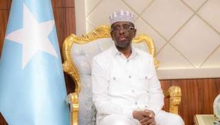 الرئيس الصومالي الأسبق شريف شيخ أحمد