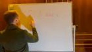 مدفيديف يوجه رسالة بالحروف للروس في عيد النصر.. فماذا كتب؟