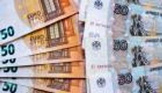 الروبل ينجو واليورو يسقط في فخ الحرب.. هبوط حر لعملة "الاتحاد"