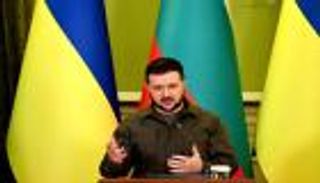 زيلينسكي: مقتل 23 ألف جندي روسي.. وأمريكا تبحث إعادة دبلوماسييها لكييف