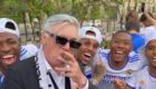 رقص ومزاح وصورة ساخرة.. وجه جديد لأنشيلوتي في ريال مدريد