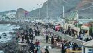 عيد الفطر في عدن.. بارقة أمل تعيد الفرحة لليمنيين (صور)