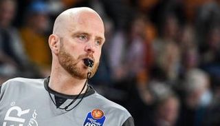 بنيامين بارث حكم السلة الألماني المخضرم