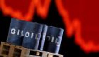 ضغوط صينية أوروبية على سوق النفط تهبط بالأسعار