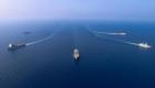 "قوة 153" في البحر الأحمر.. تهديدات الحوثي وإيران تحت المجهر 