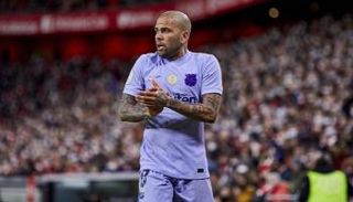 داني ألفيس لاعب برشلونة