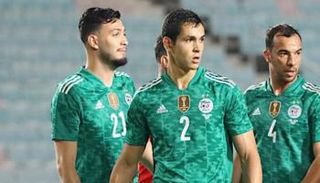 مدافعو منتخب الجزائر