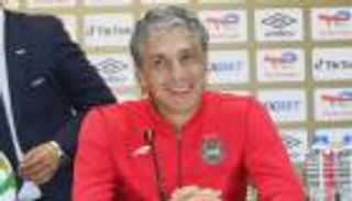 دوري أبطال أفريقيا.. كيف استعد مدرب وفاق سطيف للأهلي المصري؟