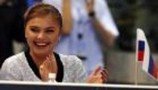 ألينا كاباييفا .. "عشيقة بوتين" في مرمى العقوبات الأوروبية