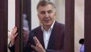 يواجه خطر الموت.. مخاوف على حياة ساكاشفيلي بالسجن