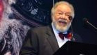 شائعة وفاة يحيى الفخراني تفزع المصريين.. وأشرف زكي يرد