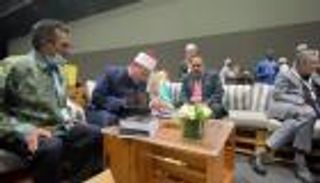 وزير الأوقاف المصري يوقع كتابه الجديد بمؤتمر "الوحدة الإسلامية" في أبوظبي