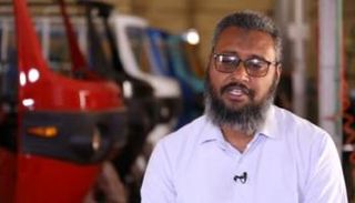 مخترع التوكتوك الكهربائي بالسودان