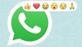 تطبيق واتساب يضيف ميزة الرموز التعبيرية