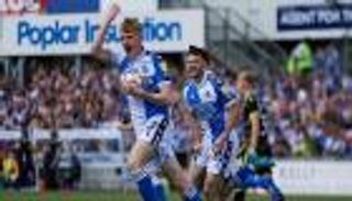 صعد بسباعية إعجازية.. نادٍ مالكه أردني يصنع الحدث في إنجلترا