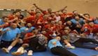 شاهد مراسم تتويج الأهلي بكأس السوبر الأفريقي لكرة اليد (صور وفيديو)