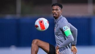 محمد كنو لاعب الهلال السعودي