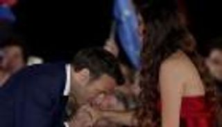 بعد أن قبّل ماكرون يدها.. فرح الديباني: أحلم بدور "ملكة مصر"